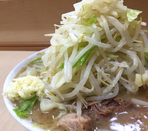 「小ラーメン・ニンニクヤサイ」@ラーメン二郎 京成大久保店の写真
