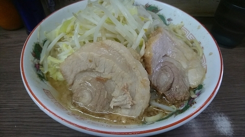 「小 硬め少な目」@ラーメン二郎 横浜関内店の写真