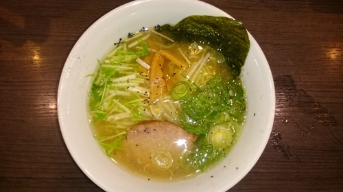 「香味徳ラーメン￥650 ライスランチサービス」@牛骨ラーメン 香味徳の写真