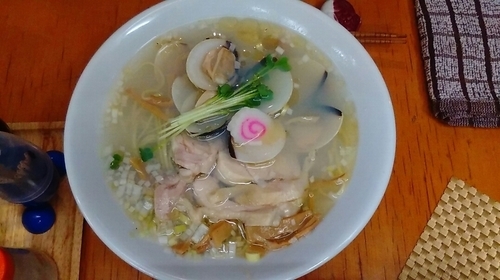 「追いはまぐり中華そば　塩」@麺酒処 ふくろうの写真