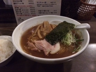 「らー麺」@荻窪らーめん 栄龍軒の写真