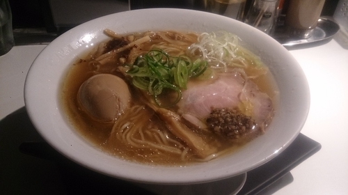 「そば(醤油)＋味玉」@SOBAHOUSE金色不如帰の写真