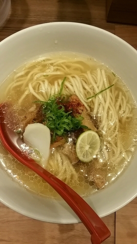 「沖縄式角煮塩ラーメン」@ソラノイロ NIPPONの写真