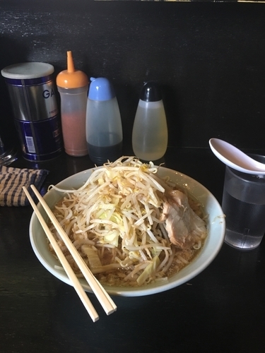 「醤油2型並700¥」@ラーメンマシンガンの写真