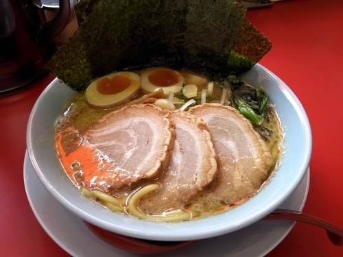 「葵一家豚骨醤油(950円)」@葵一家の写真