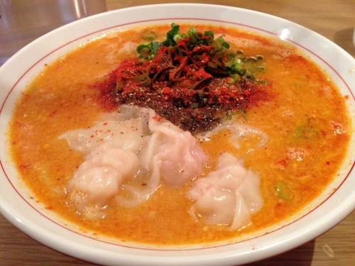 「坦々そば + 辛み増し + 海老ワンタン」@地球の中華そばの写真