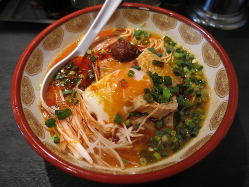 「うま辛ラーメン：880円」@然屋 竹ノ塚店の写真