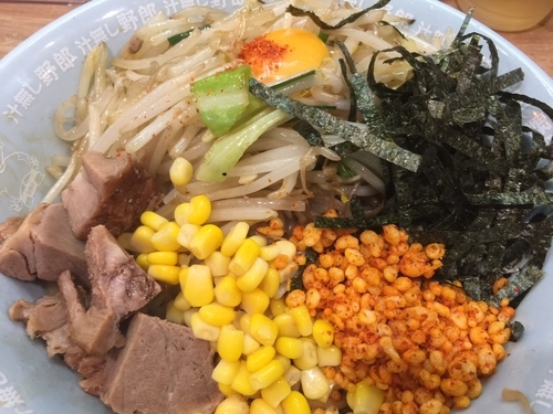 「汁無し野郎」@野郎ラーメン 川崎東口店の写真