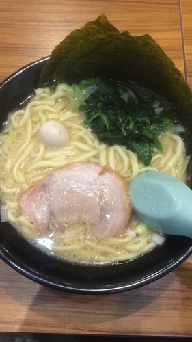 「家系ラーメン」@横浜家系ラーメン 壱角家 野田山崎店の写真