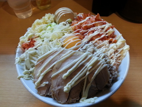 「あの豚 豚マシ 味玉」@豚星。の写真