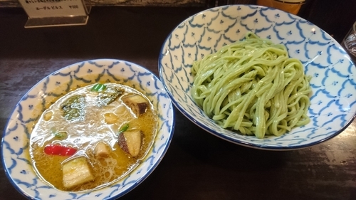 「【限定】グリーンカレーつけ麺」@づゅる麺 池田の写真