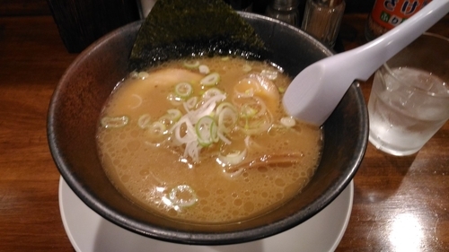 「醤油らーめん　（650円）」@らーめん秀鳳の写真