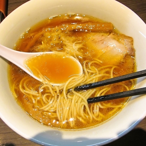 「【限定】鮭だしらぁ麺　860円」@支那そばや 本店の写真