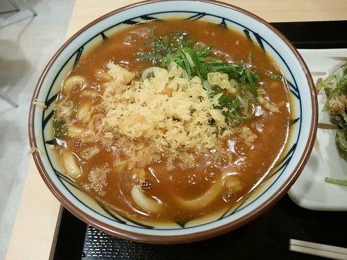 「カレーうどん(並盛)410円」@丸亀製麺 イーサイト高崎店の写真