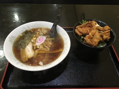 「醤油ラーメン＋唐揚げ丼セット」@喜多方ラーメン升亭 石和店の写真