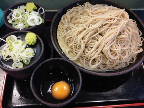 「特もり+生卵」@ゆで太郎 宮益坂店の写真