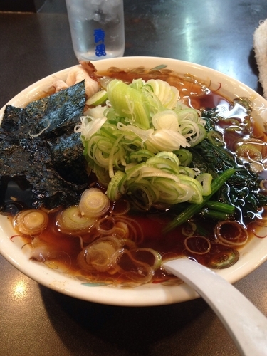 「青島ラーメン  薬味50円  茹ホウレンソウ50」@青島食堂 曲新町店の写真