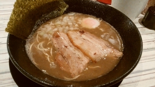 「濃厚ラーメン690円」@濃厚商店の写真