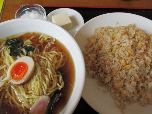 「ラーメンセット+コーヒー　「680円+サービス」」@元祥の写真