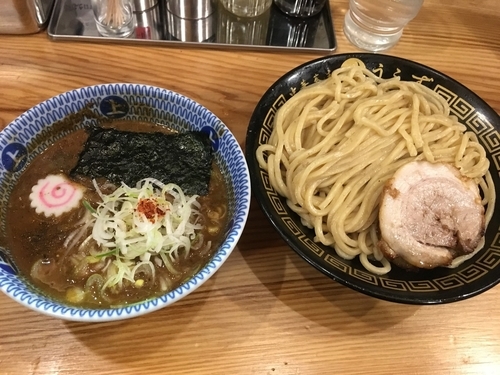 「つけ麺（小）あつもり＋生卵」@中華蕎麦うゑずの写真