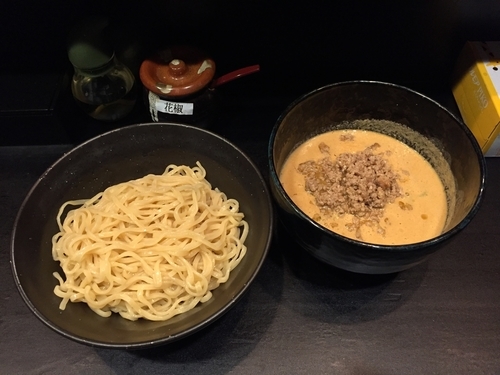 「護摩龍つけ麺850円」@地獄の担担麺 護摩龍 百人町総本山の写真