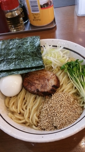 「油そばチーズ味(中盛)と味玉」@ら～めん のとやま 長後本店の写真