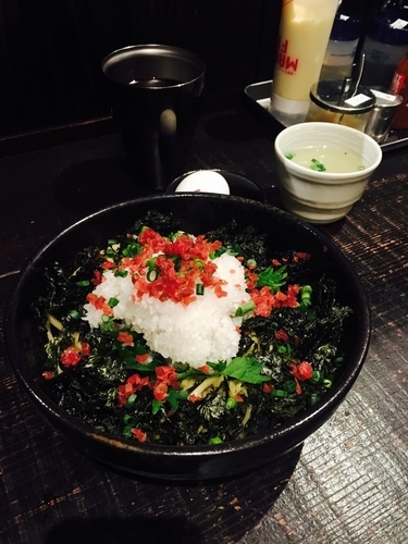 「みぞれ梅まぜそばスープ付き＋温玉」@まぜそば 一心不乱の写真