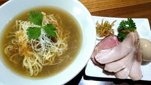 「【限定】帆立出汁の潮そば 850円＋鶏チャー100円」@二代目 むじゃきの写真