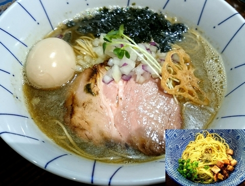 「芳醇煮干そば 750円＋むじゃ玉（70g）現金100円、味玉」@ニボムジャキの写真