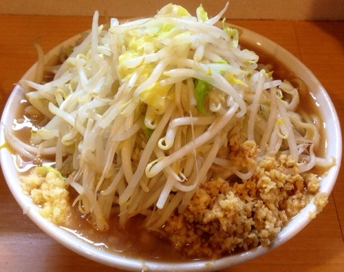 「小ラーメン　700円　豚増し150円　生姜50円」@豚星。の写真