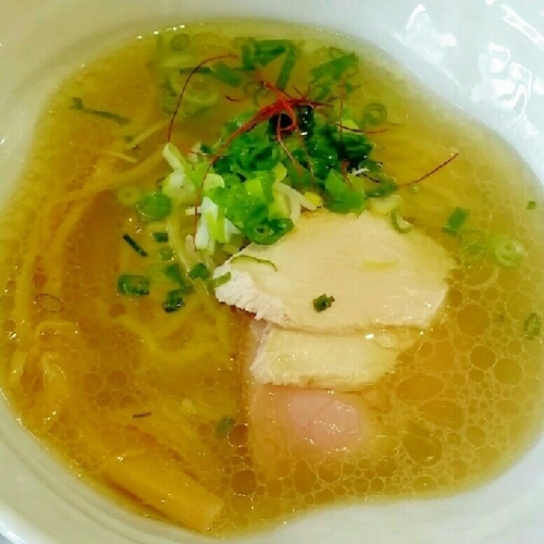 「清湯ｓｏｂａ（塩）６９０円」@つくばらーめん 鬼者語 -オニモノガタリ-の写真