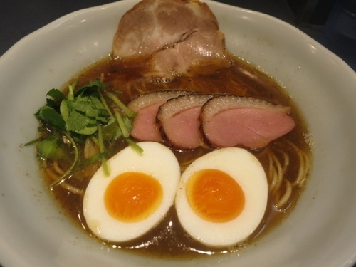 「にほんいち醤油そば　　870円」@麺巧 潮の写真