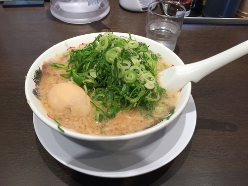 「味玉こってりラーメン」@来来亭 青梅店の写真