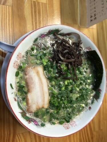 「ねぎラーメン810円+替え玉50円」@博多長浜らーめん 天軒の写真