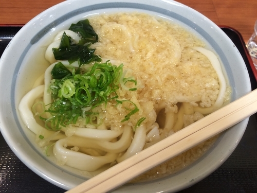 「たぬきうどん【350円】」@かのや 新宿東南口店の写真