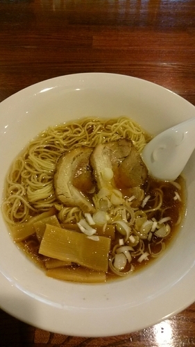 「群馬県産やまと豚の中華そば  ７４０円」@餃子 ほんこんの写真