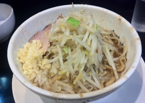 「ラーメン 700円(ニンニク半分・ヤサイ)」@麺や 希 御徒町店の写真