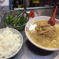 特製メンマラーメン750円、ライス（並）200円、餃子300円