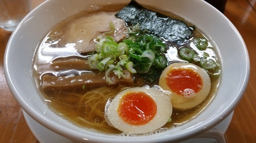 「【10食限定】あっさり醤油＋味玉＋味付け替え玉」@ろく月の写真