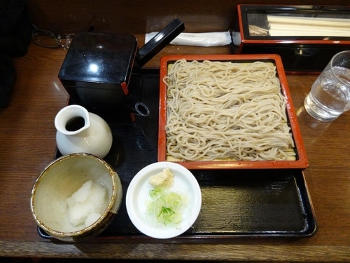 「冷たいおそば　おろし(大盛り)　820円　※鹿追産」@蕎麦紀行の写真