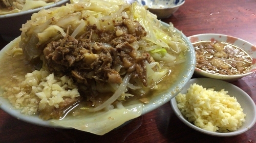 「富士丸ラーメン 850円　全マシ（にんにくマシ２）」@ラーメン富士丸 神谷本店の写真