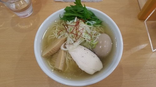 「味玉塩ラーメン(900円)+大盛(100円)」@麺屋 WILLOWの写真