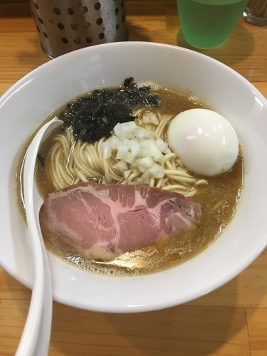 「煮干しそば(塩) 出汁打込み式味玉 和え玉(塩)」@煮干中華ソバ イチカワの写真