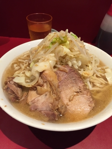 「小ラーメンアブラ少なめ野菜少なめニンニク」@ラーメン二郎 荻窪店の写真