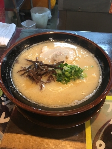 「博多ラーメン」@博多らーめん 万々の写真