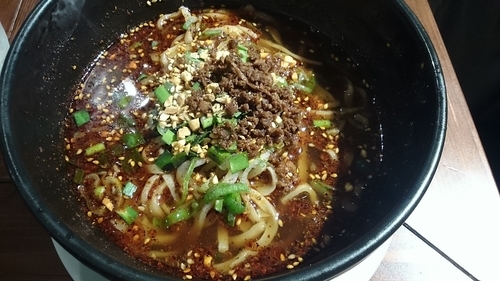 「紅麻辣担々麺」@万豚記 ヨドバシ横浜店の写真