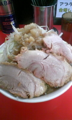 「味噌ラーメン並+豚2枚(全増し)930円」@イマイ帝国の写真