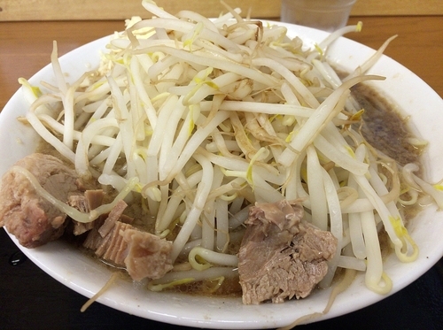 「とんこつ醤油中盛ニンニク（７００円）」@麺屋 ちゃすい庵の写真