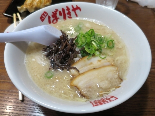 「ばりきめん ６７０円 ※背脂５０円」@八番山 博多ラーメン ばりきや 伊勢崎店の写真