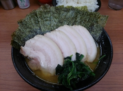 「チャーシューメン(並)￥850  海苔増し￥50  ライス大」@横浜らーめん 若武者の写真